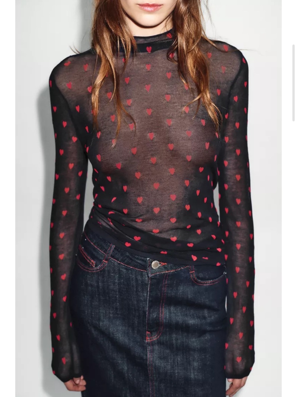 Zara fine knit heart print top. S